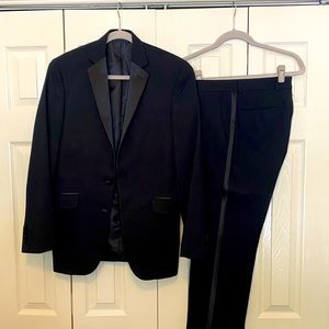 Kenneth Cole Reaction Slim Fit Notch Lapel Tuxedo